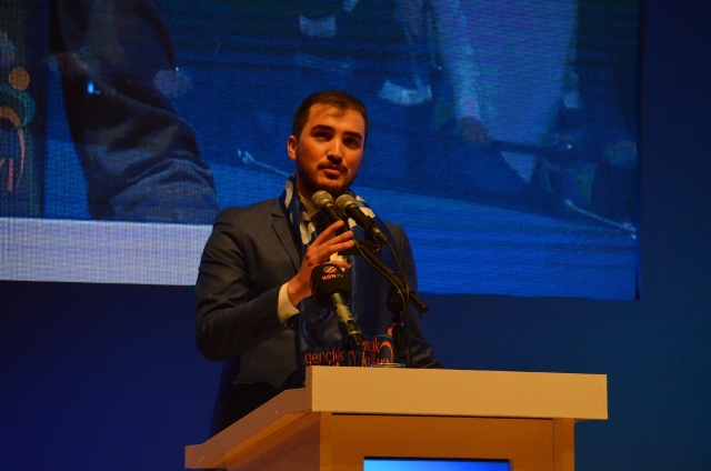 ak-parti-il-genclik-kollari-kongresi-gerceklestirildi-(4).jpg