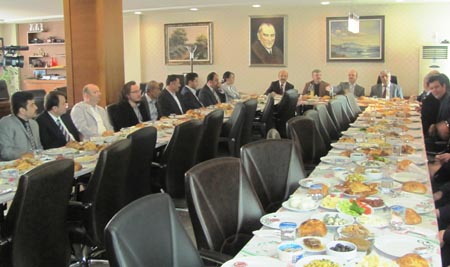 ak-parti-il-teskilati’nin-sanayi--(2).jpg