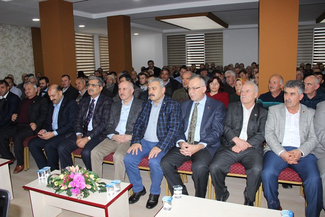ak-parti-karaman-milletvekili-konuk-“dunyanin-balini-biz-uretmeliyiz”--(3).jpg