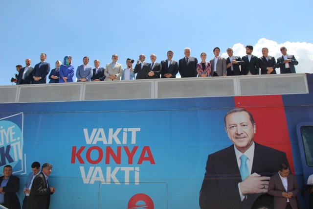 ak-parti-konyadan-bin-araclik--(1).jpg