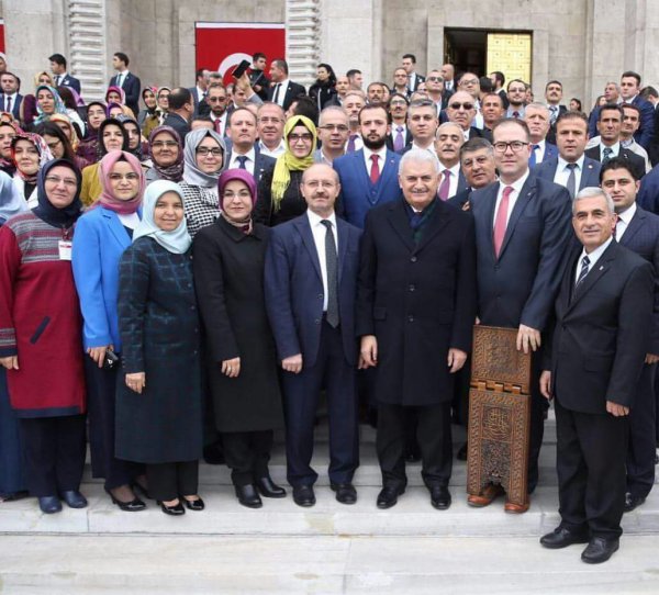 ak-parti-meram-tbmm-grup-toplantisina-katildi-(1)-001.jpg