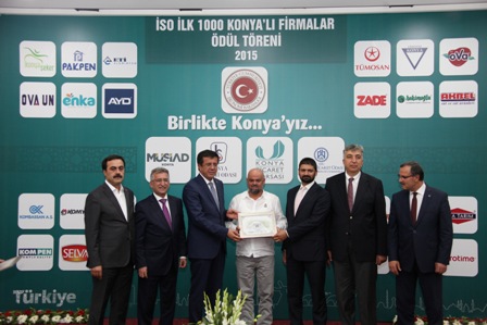 akbel-sutun-odulunu-iki-bakanin-elinden-yonetim-kurulu-baskani-suleyman-akbel-aldi.jpg