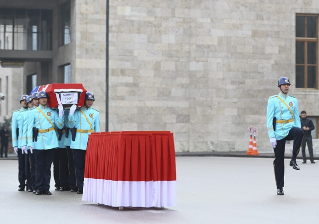 akinci-icin-tbmmde-toren-duzenlendi.--(9).jpg