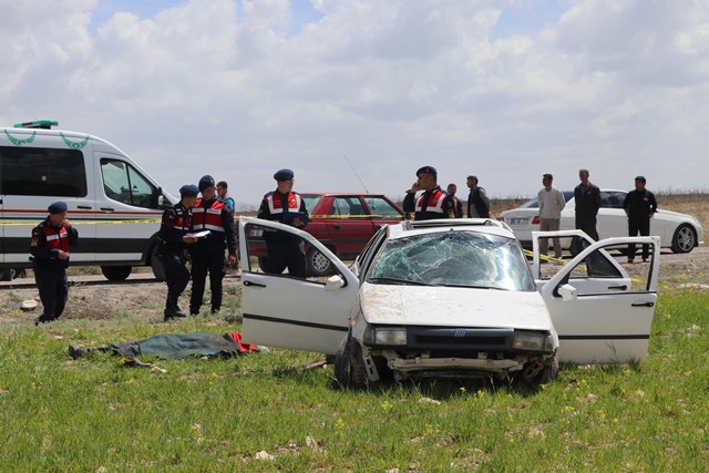 aksaray’da-otomobil-takla-atti--(1).jpg