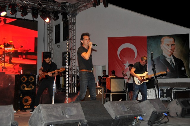 aksehir’de-kirac-konseri--(3).jpg