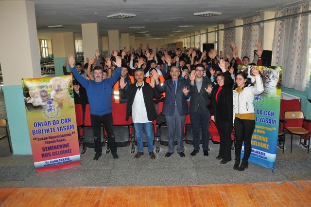 aksehir-belediyesinden-‘hayvan-haklari’-seminerleri--(3).jpg