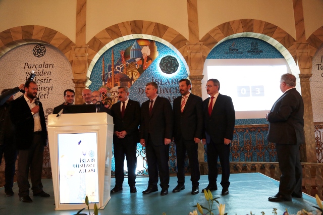 akyurek-her-medeniyet-bir-sehirden-dogar-(1).jpg