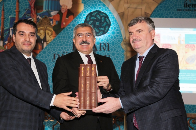 akyurek-her-medeniyet-bir-sehirden-dogar-(16)-001.jpg