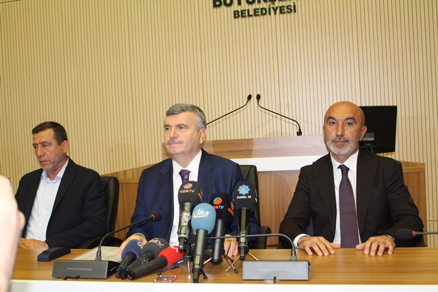 akyurek-istifa--(14).jpg