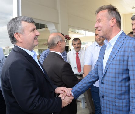 akyurek-konya-esnafiyla-gurur-duyuyoruz-(1).jpg