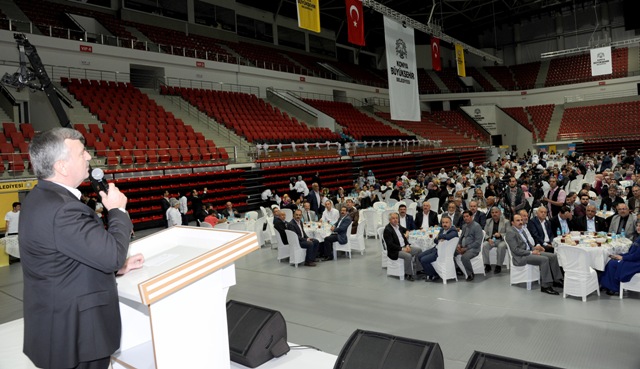 akyurek-muhtarlarla-iftarda-(1).jpg