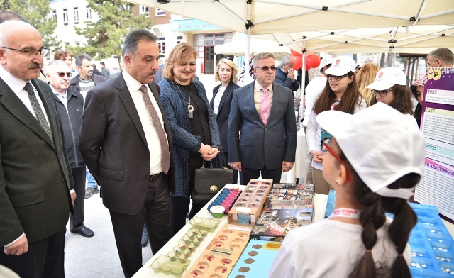 alparslan-ortaokulunda-tubitak--(9).jpg