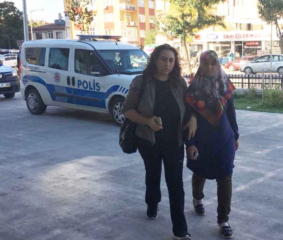 anne-ve-cocuklarinin-uzerine-kimyasal--(3).jpg