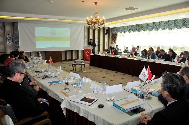 ar-ge-ve-tasarim-merkezi-yoneticileri,-selcuk’ta-bulustu-(4).jpg