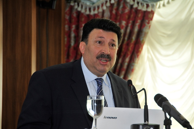 ar-ge-ve-tasarim-merkezi-yoneticileri,-selcuk’ta-bulustu-(5).jpg