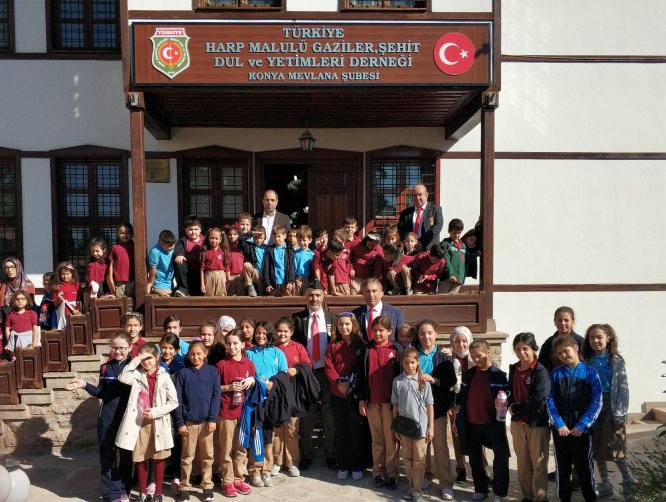 armagan-koleji-gazilerle--(2).jpeg