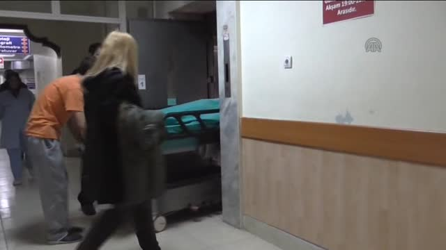 atm-den-para-cekmek-isterken-bosluga-dusup-6893058_o.png