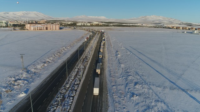 aw591844_11-001.jpg