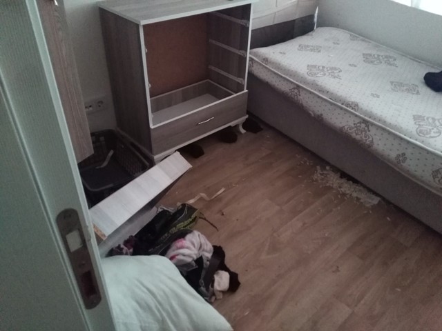 aw958704_04.jpg aw958704_04.jpg