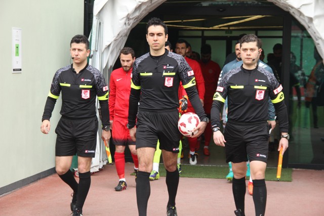 aw975922_02.jpg aw975922_02.jpg