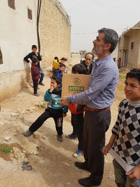 ayder’den-cerablus’a-ayakkabi-yardimi--(3).jpeg