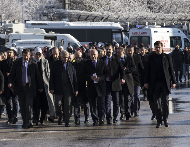 bakan-turhan,-incelemelerde--(6).jpg