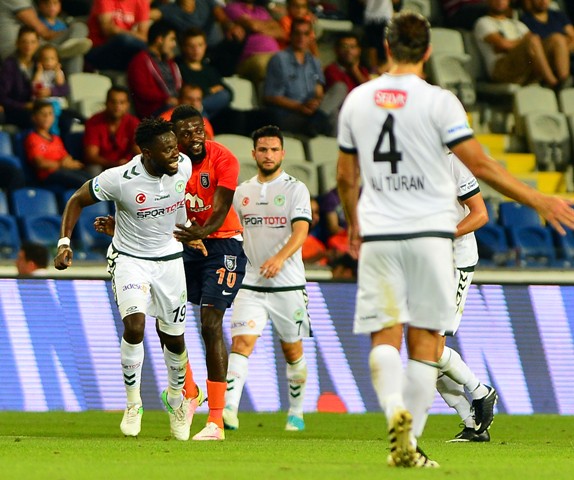 basaksehir-konyaspor-(33).jpg