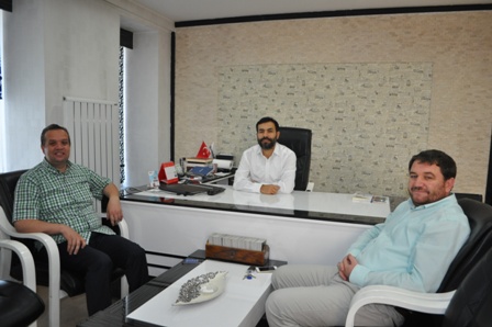 basin-ilen-kurumu-anadolu-gazete-sahipleri-temsilcisi-ve-yenigun-gazetesi-sahibi-mustafa-aslan-ve-yeni-haber-gazetesi-sahibi-lokman-koyuncuoglu--(1).jpg