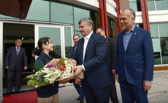 baskan-akyurek-bir-milletin-esas---1.jpg