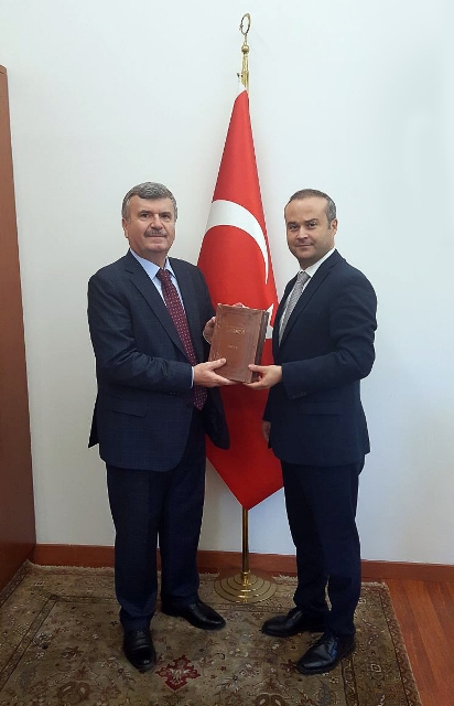 baskan-akyurek-dunya-belediyeler-birligi-baskanlar-konseyi-toplantisina-katildi-4.jpg