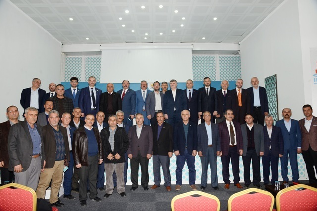 baskan-akyurek-ilgin’da-yatirimlari-inceledi-vatandaslarla-bulustu-(8).jpg