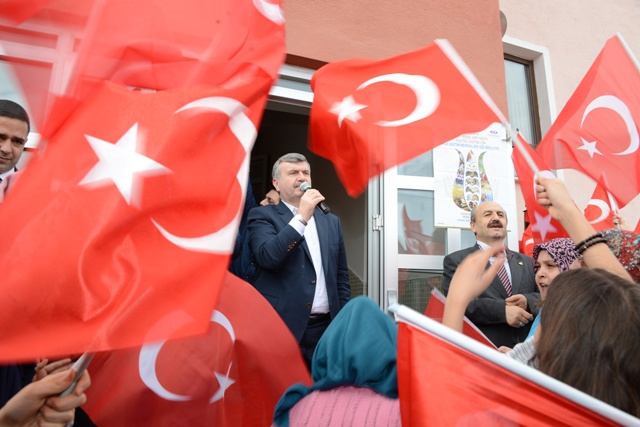 baskan-akyurek-ogrencilere-seslendi-istikametiniz--3.jpg