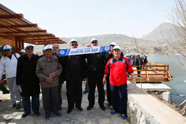 baskan-altay,emeklilerimize-hizmet-etmek-buyuk--(3).jpg