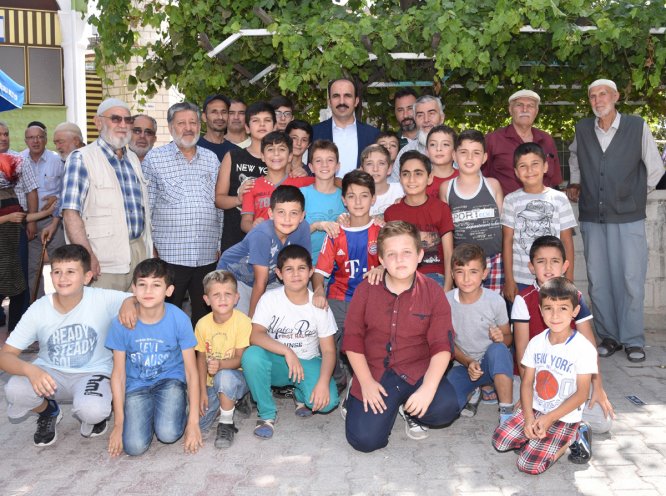 baskan-altay-bedir-mahallesinde-cuma-bulusmasina-katildi-(7).jpg