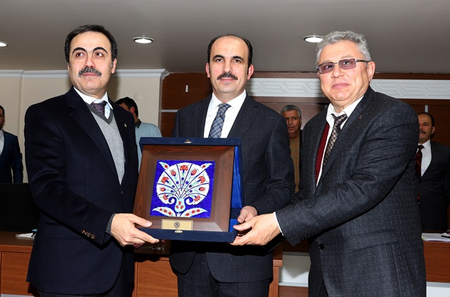baskan-altay-is-adamlariyla--4.jpg