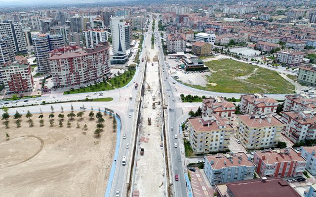 baskan-altay-yapimi-devam-eden-koprulu.jpg