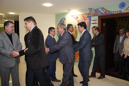 baskan-hancerli-belediye-personeli-ile-bayramlast-(1).jpg