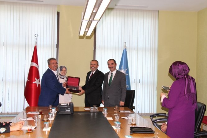 baskan-hancerliden-leyla-sahin-usta-ve--(2).jpg