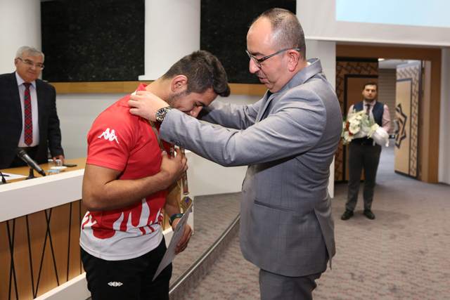 baskan-kavus-meram-belediyespor,-basarili--(3).jpg