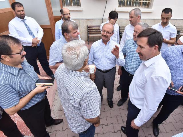 baskan-kilca-esnaf-ve-vatandaslarla--(2).jpeg