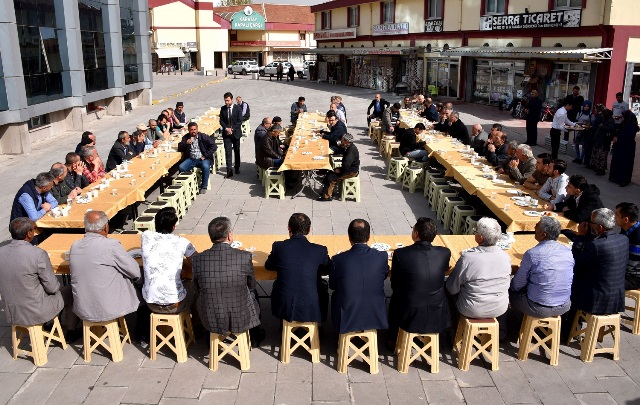 baskan-kilca-esnafla-bulustu--(2).jpg