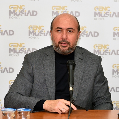 baskan-pekyatirmaci,-genc-isadamlariyla--(2).jpg