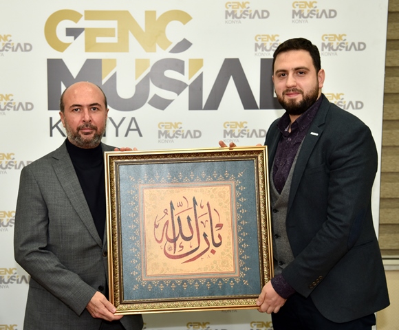 baskan-pekyatirmaci,-genc-isadamlariyla--(5).jpg