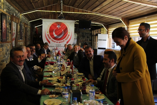 baskan-tutaldan-muhtarlar-onuruna-yemek-(5).jpg