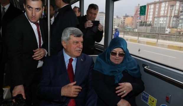 baskanligi_devretti_evine_gitmek_icin_belediye_otobusune_bindi_1554372284_107.jpg