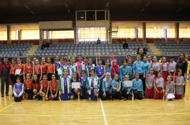 basketbol’da-kucuk-sampiyonlar-belirlendi-(3).jpg