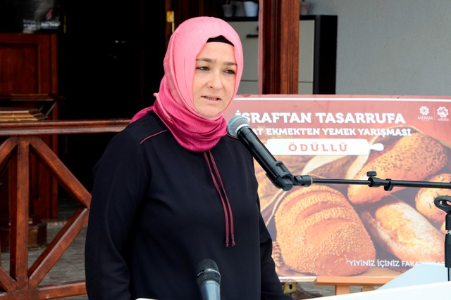 bayat-ekmekten-yemek-yarismasi-yapildi-(4).jpg