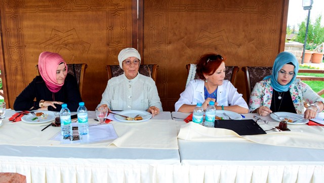 bayat-ekmekten-yemek-yarismasi-yapildi-(8).jpg