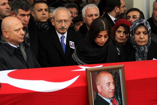 berahitdin-albayrak-son-yolculuguna--(2).jpg