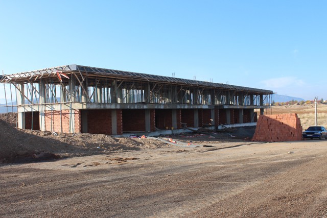 beysehir’de-yeni-devlet-hastanesi-hizmet-icin-gun-sayiyor--(3).jpg